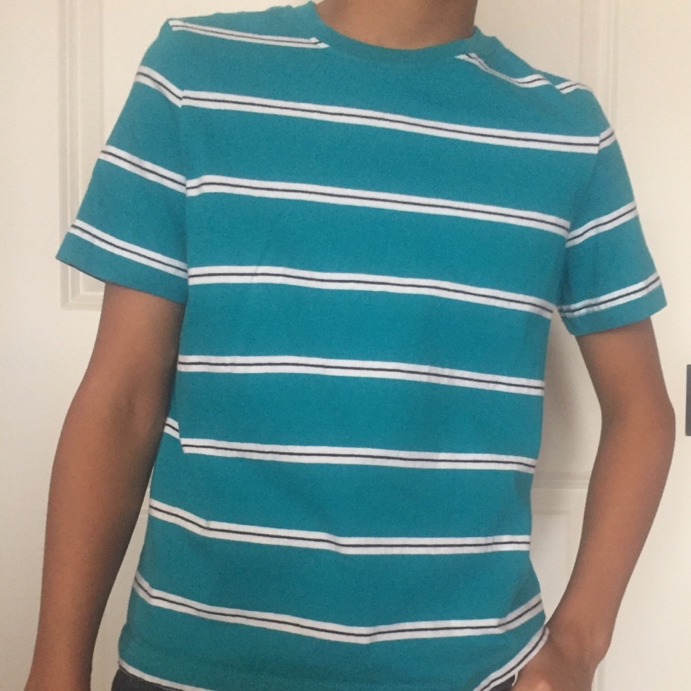 Boys Short Sleeve Crew Tee Size M (10-12)